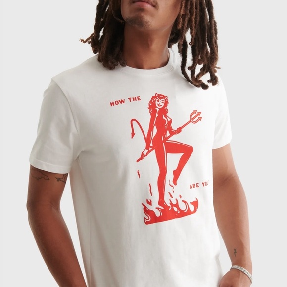 Lucky Brand Graphic T-Shirt Large White Red She-Devil Graphic Unisex Tee - Picture 2 of 7